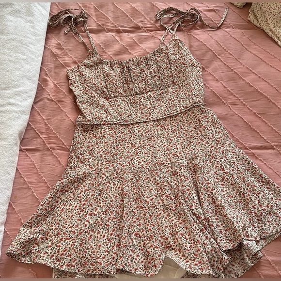 Princess Polly Marko Romper - Picture 4 of 4